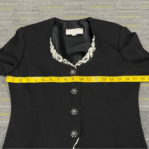 ST. JOHN Evening Santana Knit Blazer Jacket Black Wool Embroidered Beaded Size 2 - Picture 14 of 16